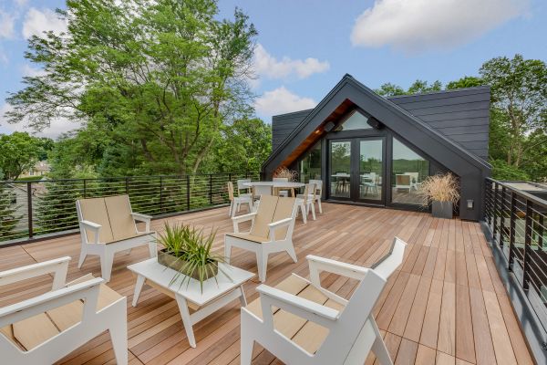 Deck Construction in Manchester